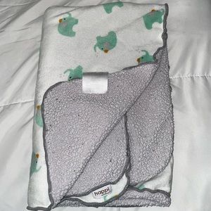 🤩4/$15🥳 
elephant baby blanket